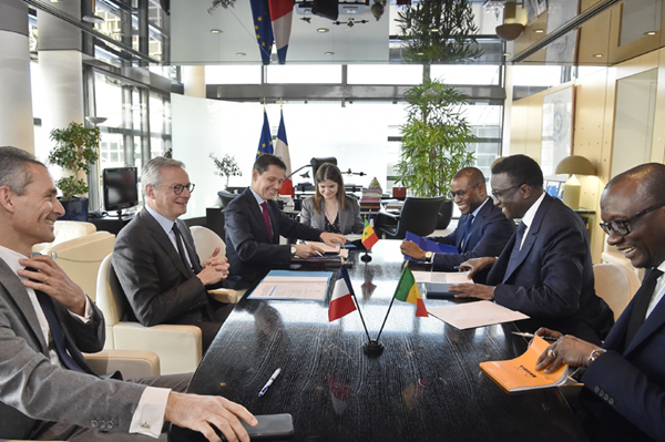 tl_files/ambseye/VISITETRAVAILMAESE.jpg